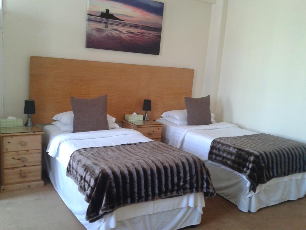 Franklyn Guesthouse Saint Helier Ruang foto