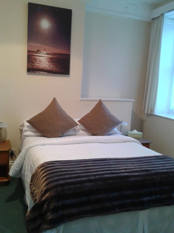 Franklyn Guesthouse Saint Helier Ruang foto