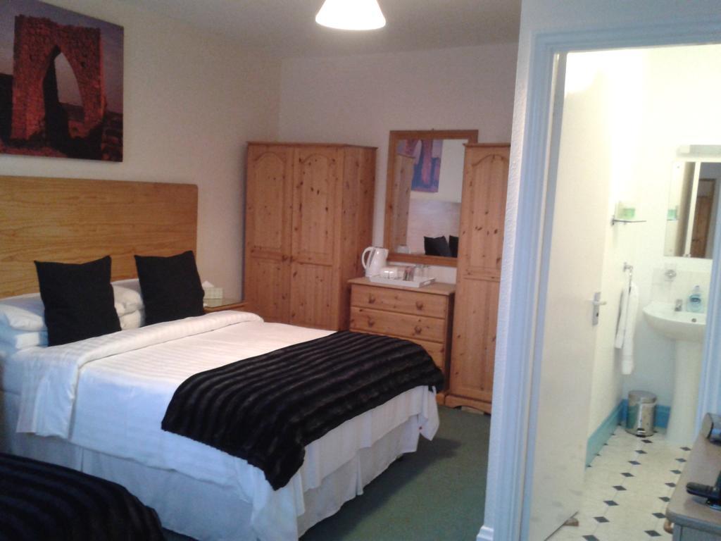 Franklyn Guesthouse Saint Helier Ruang foto