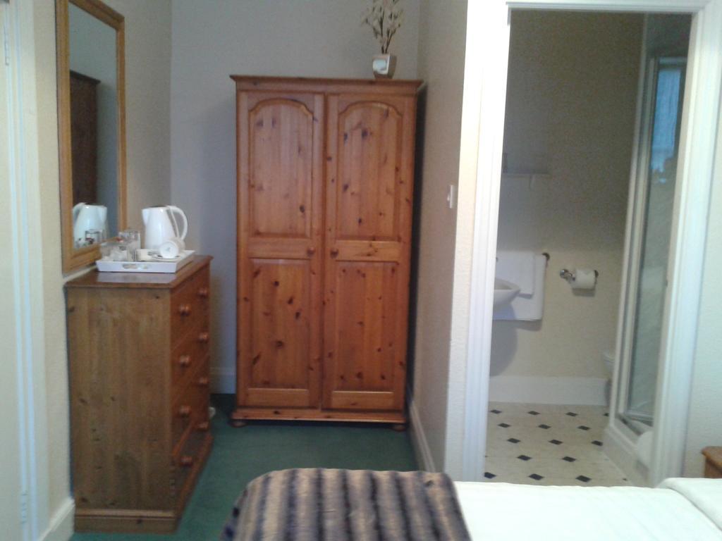 Franklyn Guesthouse Saint Helier Ruang foto