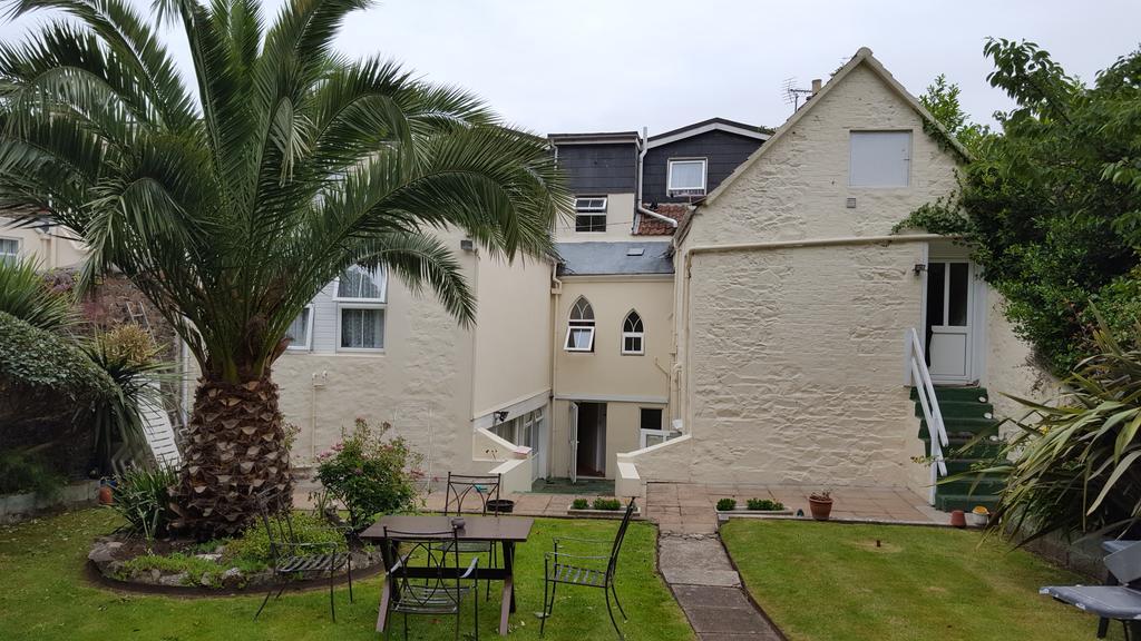 Franklyn Guesthouse Saint Helier Bagian luar foto