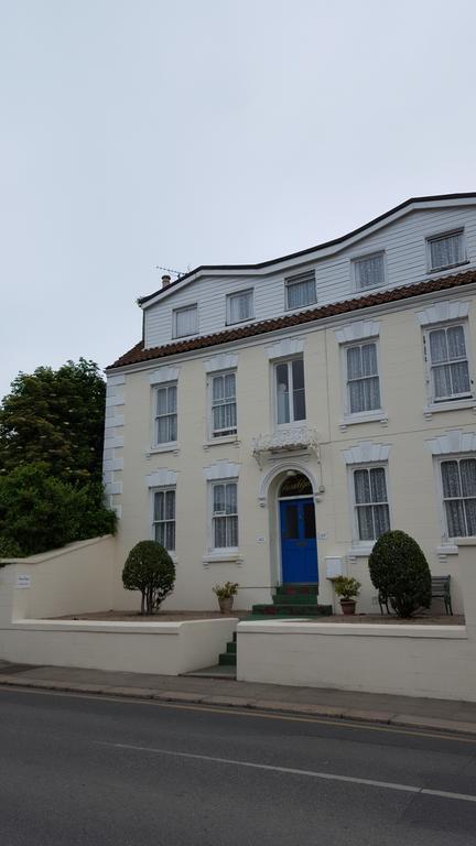 Franklyn Guesthouse Saint Helier Bagian luar foto